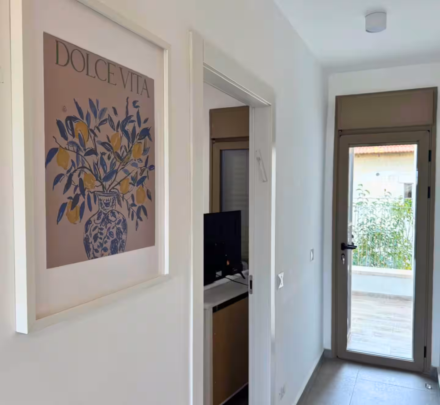Entryway with Dolce Vita artwork